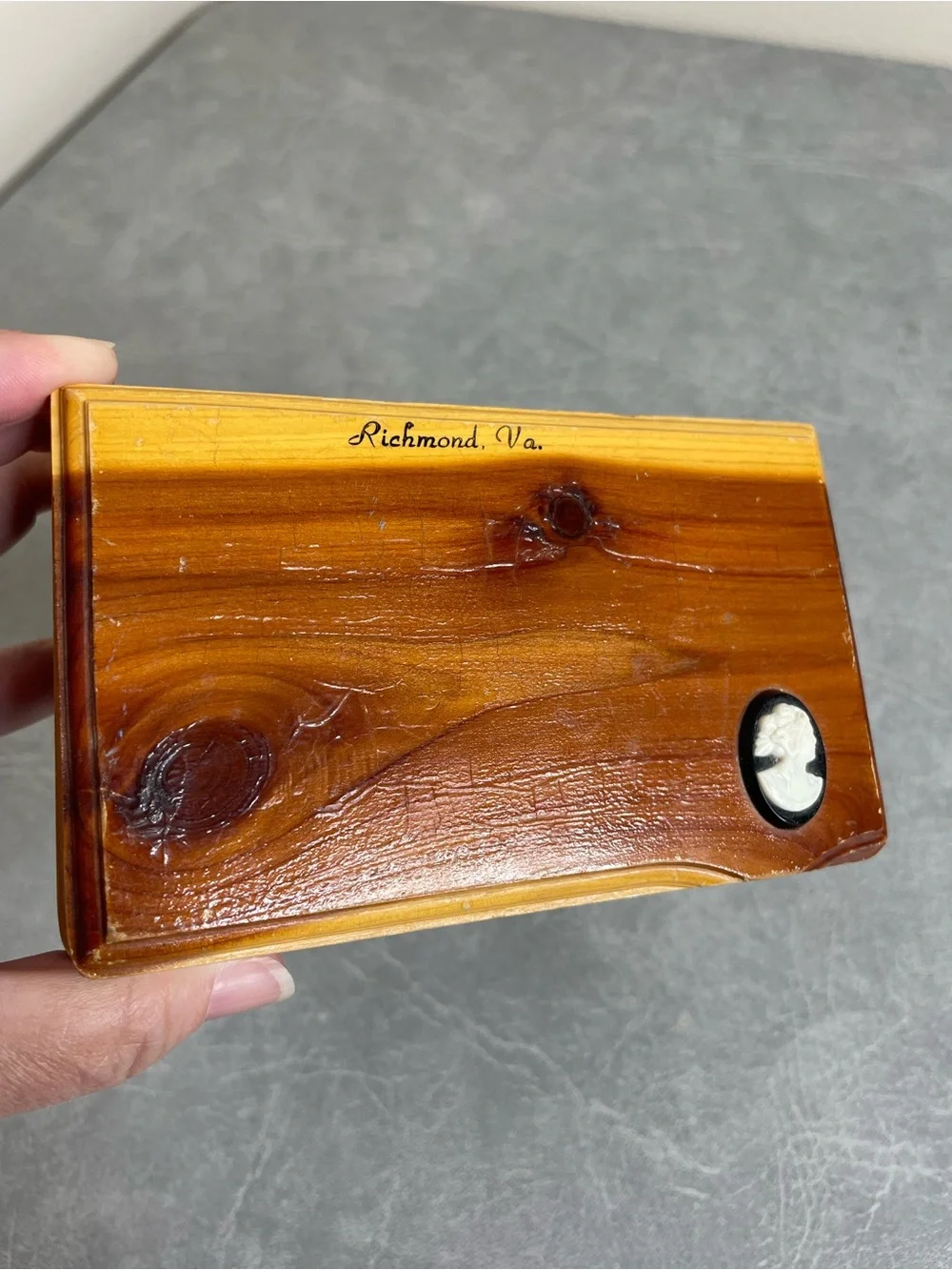 Vintage Cedar Keepsake Box in Honey Brown with Black & White Cameo Richmond, VA